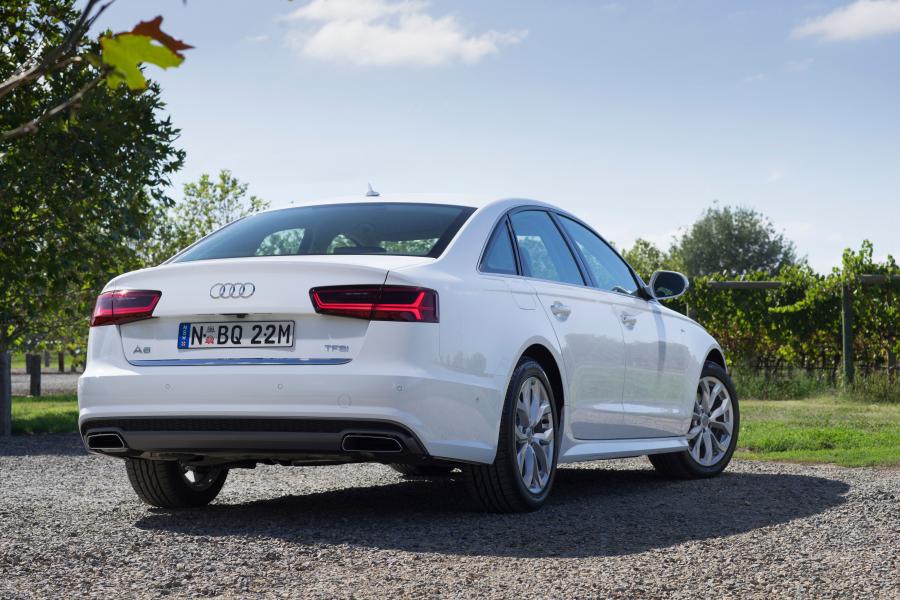  Audi A6 1.8T S-Line Sedan (4G, C7) 2015 года  (AU) (фото 16 из 16)
